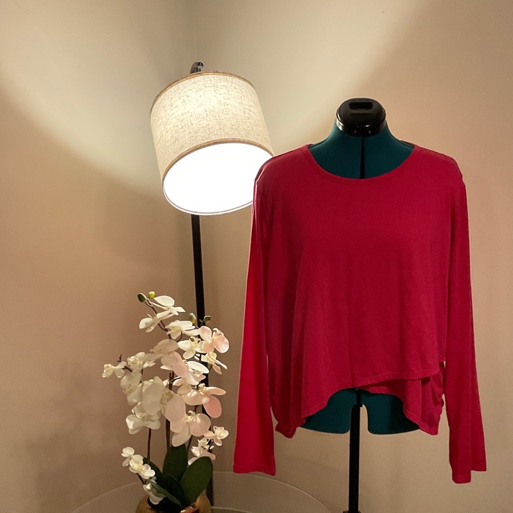 Xersion Vibrant Red Long Sleeve Tee